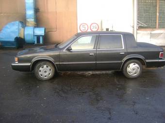 1990 Dodge Dynasty Pictures