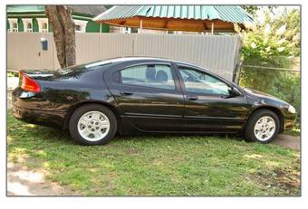 2004 Dodge Intrepid Photos