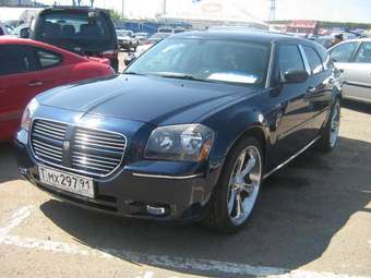 2005 Dodge Magnum Pictures