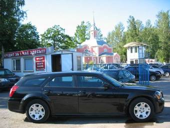 2005 Dodge Magnum Photos