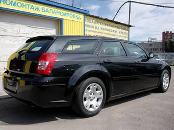 2005 Dodge Magnum Pictures