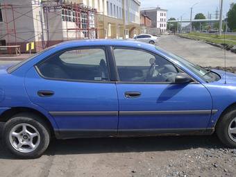 1995 Dodge Neon Photos