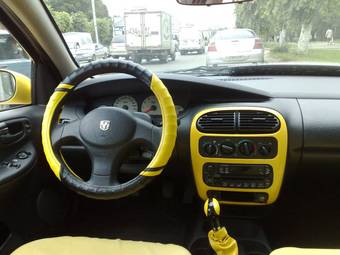 2004 Dodge Neon Photos