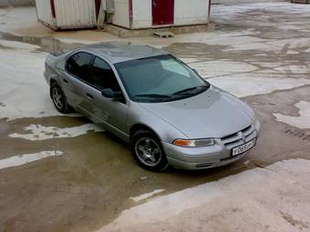 1995 Dodge Stratus Pictures