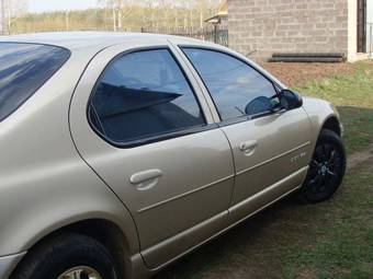 1998 Dodge Stratus Pictures