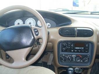 1998 Dodge Stratus Photos