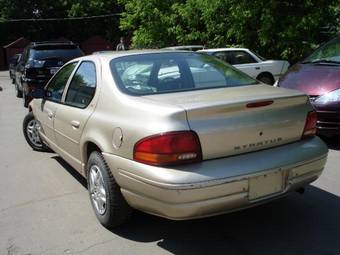 2000 Dodge Stratus Photos