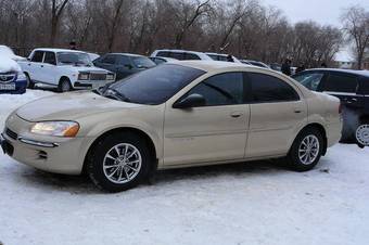 2001 Dodge Stratus Photos