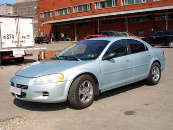 2002 Dodge Stratus Photos