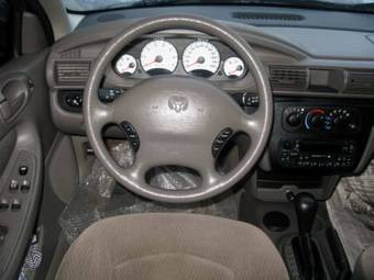 2003 Dodge Stratus Pictures