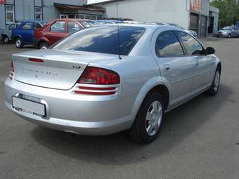 2003 Dodge Stratus Images