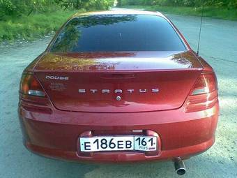 2004 Dodge Stratus Photos