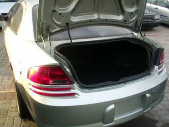 2004 Dodge Stratus Pictures