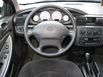 2004 Dodge Stratus Photos