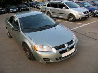 2004 Dodge Stratus Images