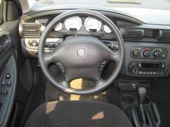 2005 Dodge Stratus Pictures