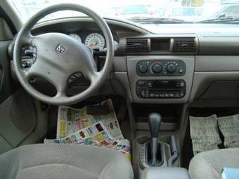 2006 Dodge Stratus Photos
