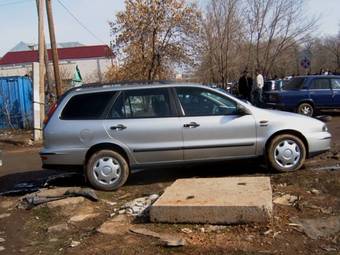 2000 Fiat Marea Photos