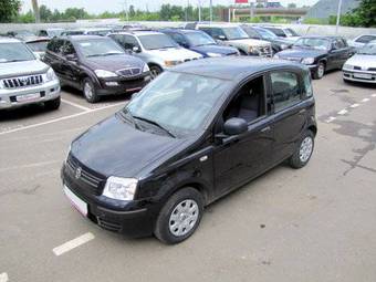 2010 Fiat Panda Pictures