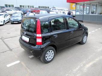 2010 Fiat Panda Photos