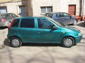 1998 Fiat Punto Photos