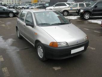 2000 Fiat Punto Photos