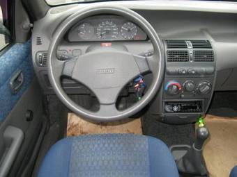 2000 Fiat Punto Pictures