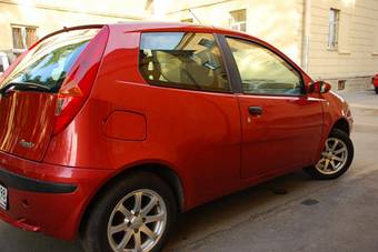 2000 Fiat Punto Pictures