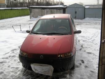 2001 Fiat Punto Photos