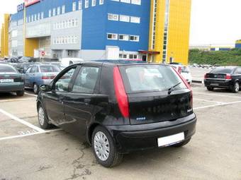 2001 Fiat Punto Photos