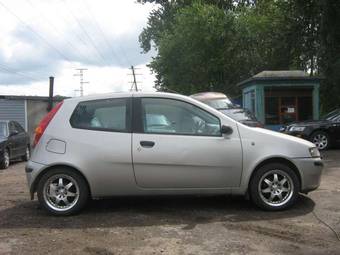 2002 Fiat Punto Pictures