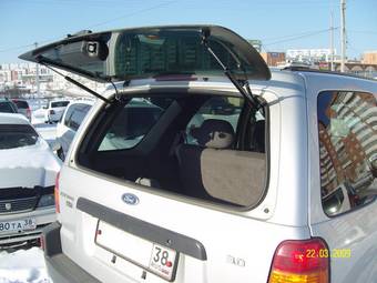 2000 Ford Escape Photos