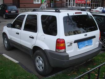 2001 Ford Escape Photos