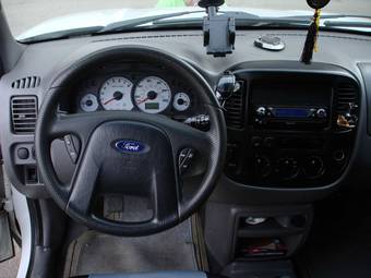 2001 Ford Escape Photos