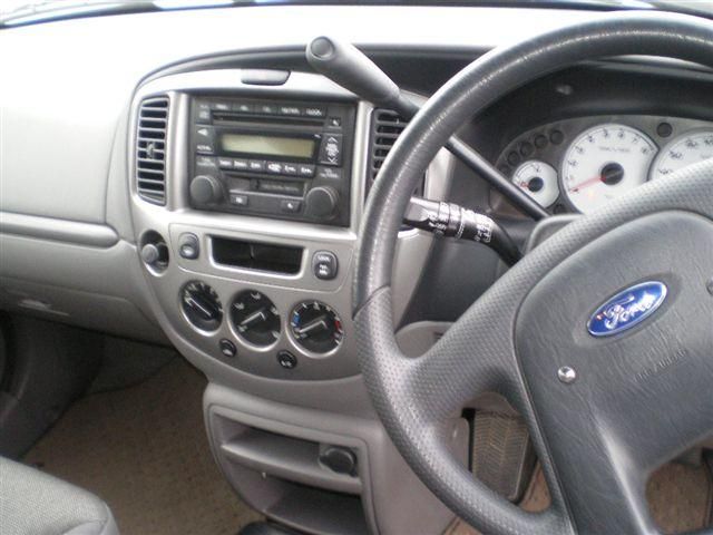 2002 Ford Escape