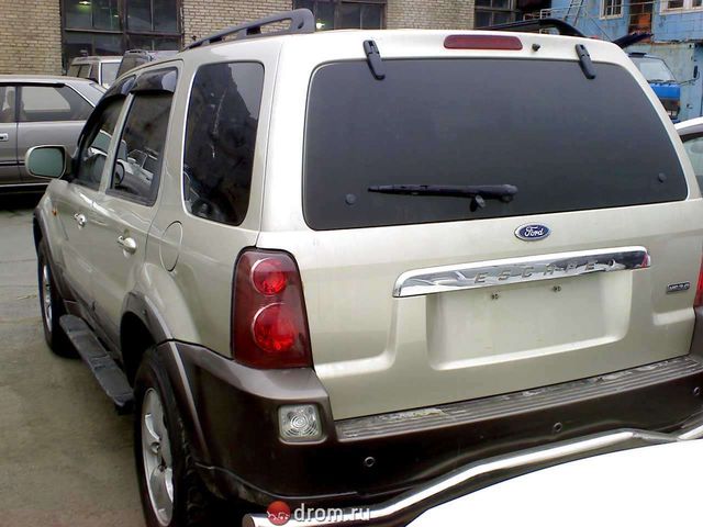 2002 Ford Escape