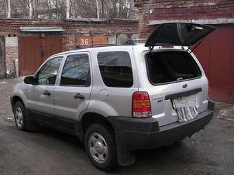 2002 Ford Escape Images