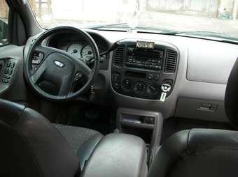 2002 Ford Escape Photos