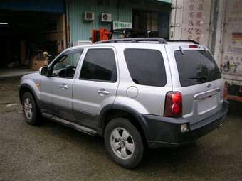 2002 Ford Escape Photos