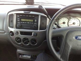 2002 Ford Escape Photos