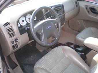 2002 Ford Escape Pics