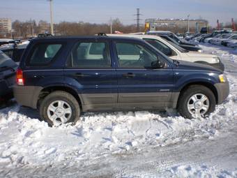 2002 Ford Escape Photos