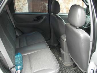2002 Ford Escape Pictures