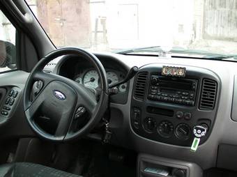 2002 Ford Escape Pictures