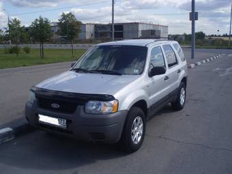2002 Ford Escape Photos