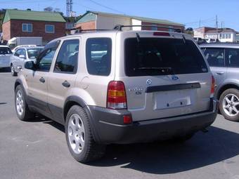 2002 Ford Escape Photos
