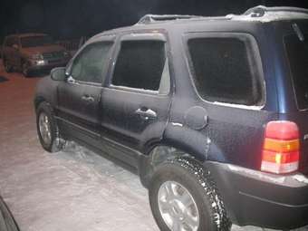 2003 Ford Escape Photos