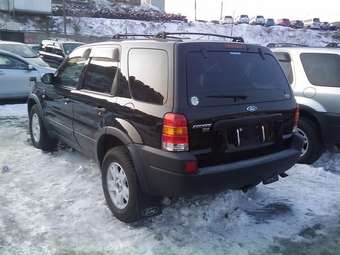 2003 Ford Escape Photos