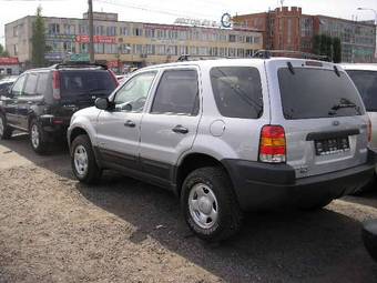 2003 Ford Escape Photos