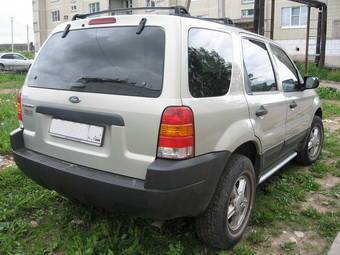 2003 Ford Escape Photos